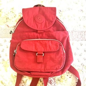 TRENDING KIPLING ULTRA LITE BACKPACK